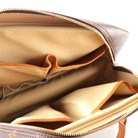 Louis Vuitton Deauville Travel Bag in Monogram Canvas and Vachetta Leather - Picture 2 of 13